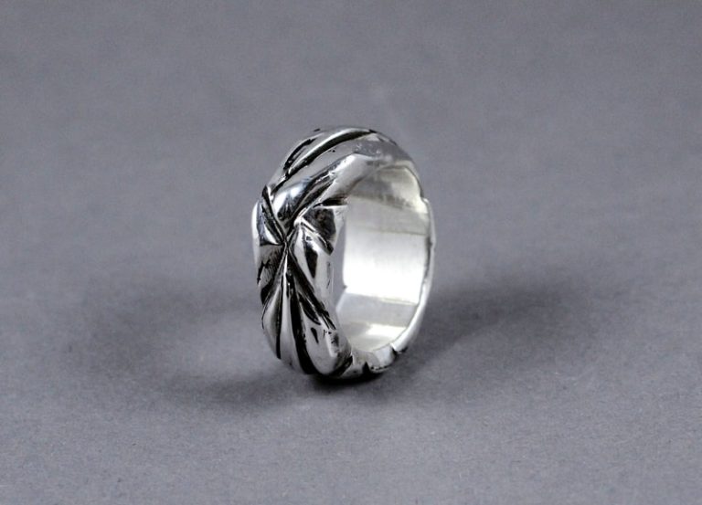 momument-ring-final